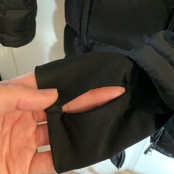 Lole duck down & feather black puffer w/ 3 zip pockets & hand warmers size S 🪶 - Picture 9 of 10